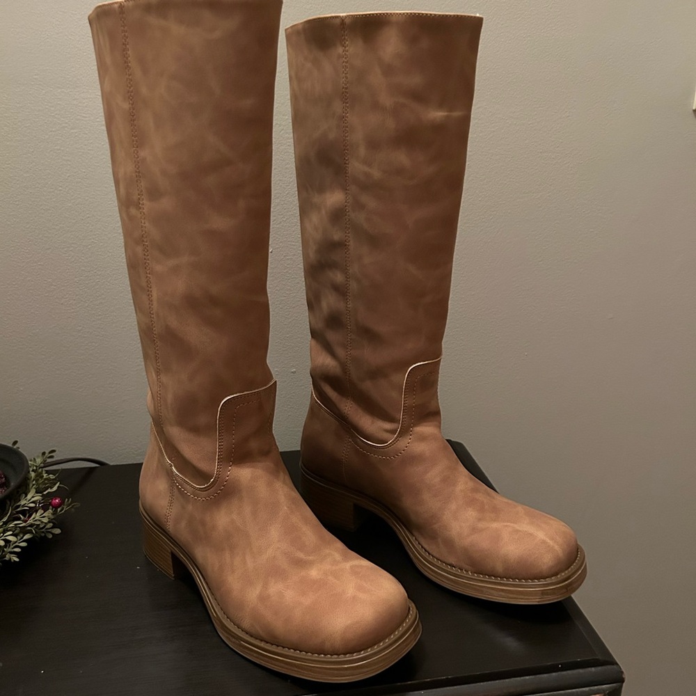 Steve Madden Tan Knee-High Fry Boots